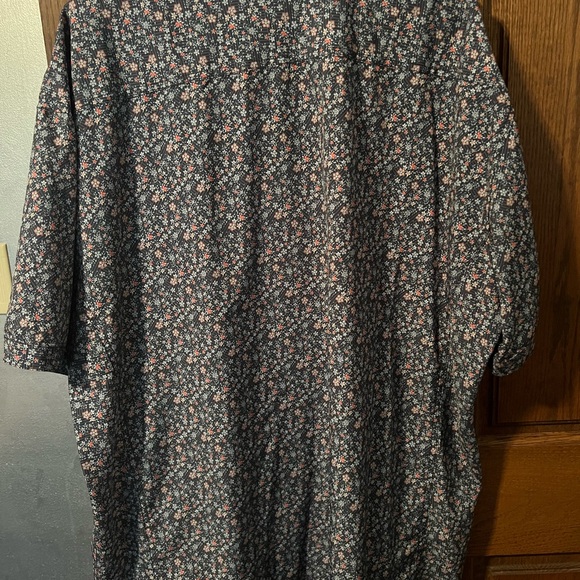 Worn ONCE JB Holt men’s casual button up shirt. Great for summer. - Picture 6 of 7